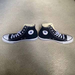 Converse chuck taylor size 10 mens shoe- worn one time